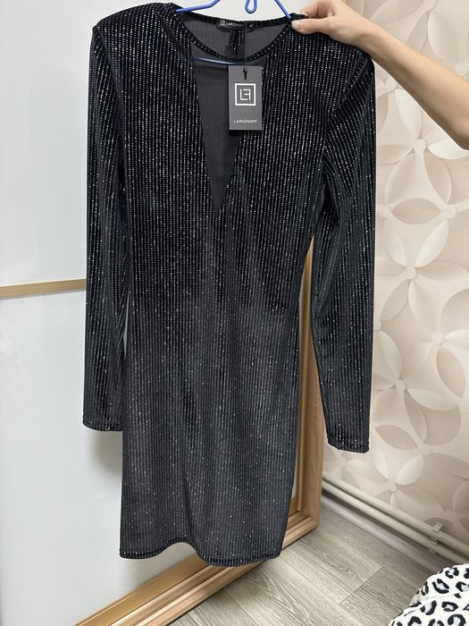 Продам нову святкову сукню )