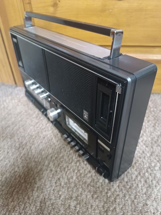 GRUNDIG RR 2000 Магнитола