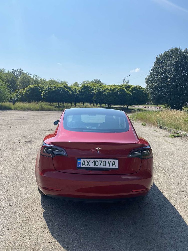 Tesla 3 2018 Год