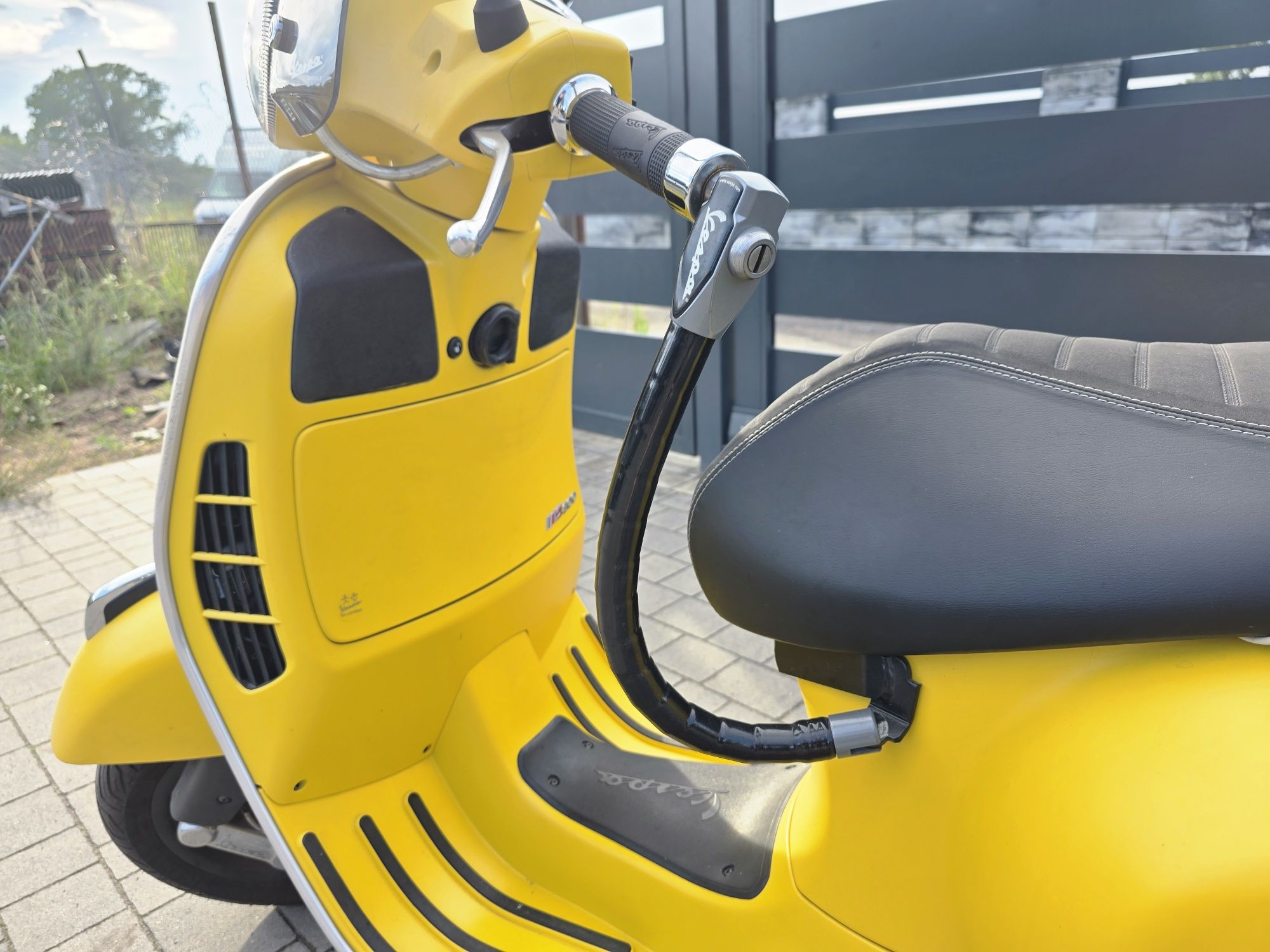 Piaggio vespa 300 gts mały przebieg