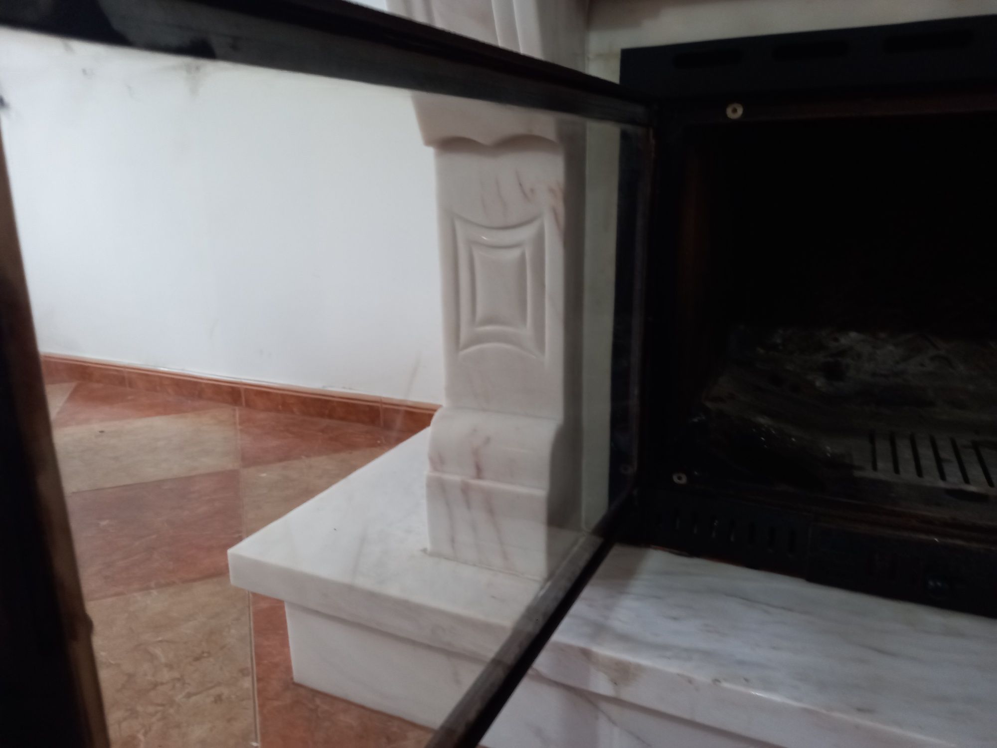 Lareira em marmore / Marble fireplace