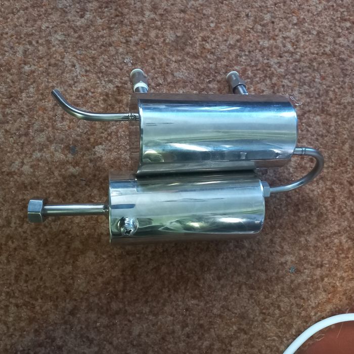 Холодильник дистилятор з відстоцником