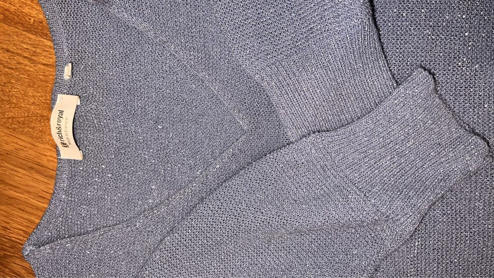 Szaro Niebieski sweterek  ze srebrną nicią Sc36 rich royal