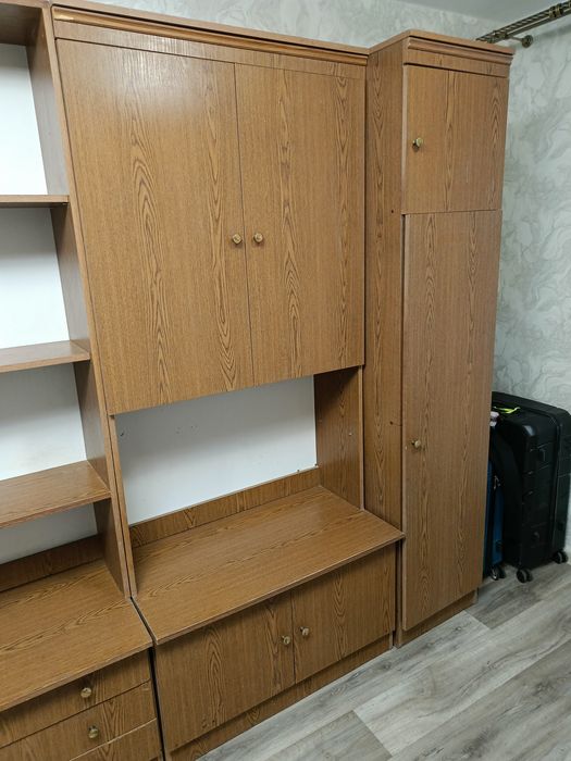 Продам стінку в вітальню