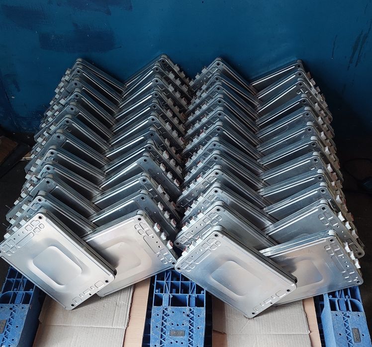 Безперебійне живлення. Батарея. Акумулятор та інвертор для дому та біз