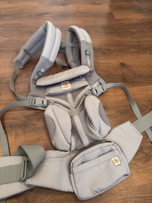 Marsúpio Omni 360 Cool Air Ergobaby com caixa