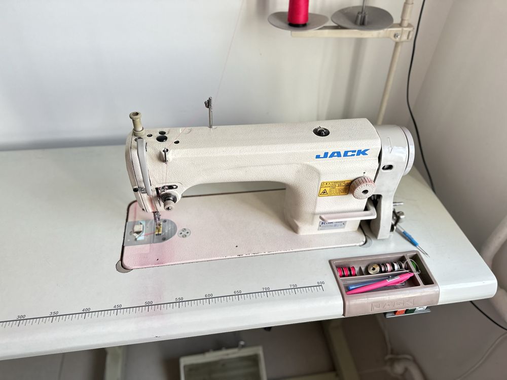 Промислова швейна машинка JACK “K jk-8900”
