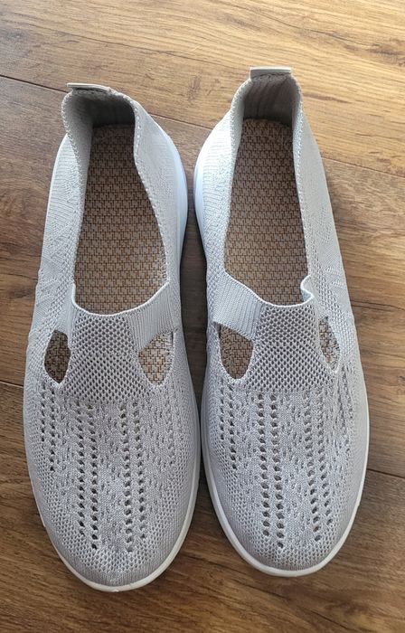 Szare buty sportowe lekkie na lato r. 43