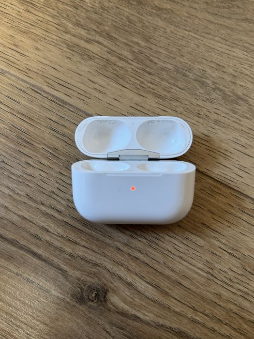 Оригінальний кейс Airpods Pro 1 generation