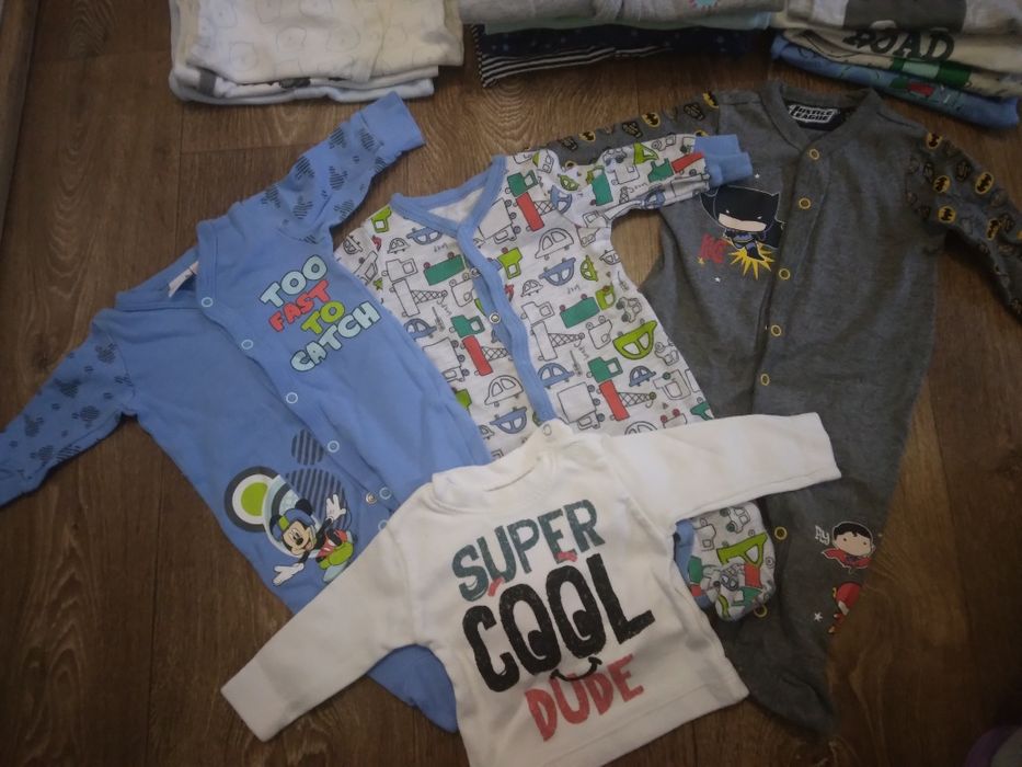 Zestaw  ubranek niemowlęcych  56/62