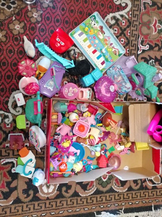 Різноманітні іграшки та аксесуари до них, ціна за усе