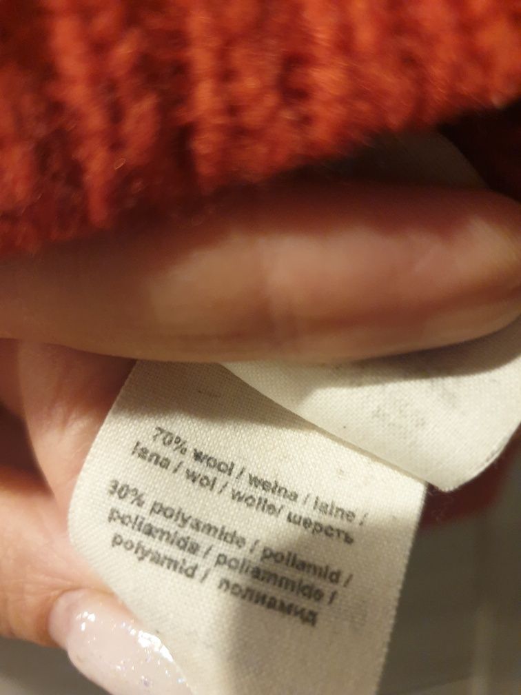 Sweter The odder side