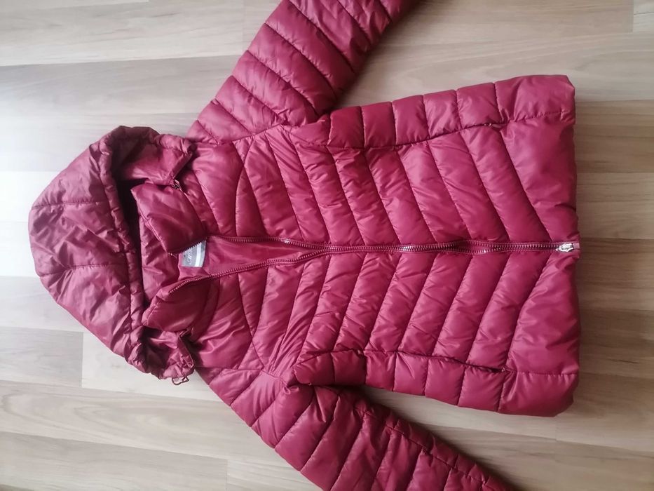 Bordowa kurtka pikowana damska