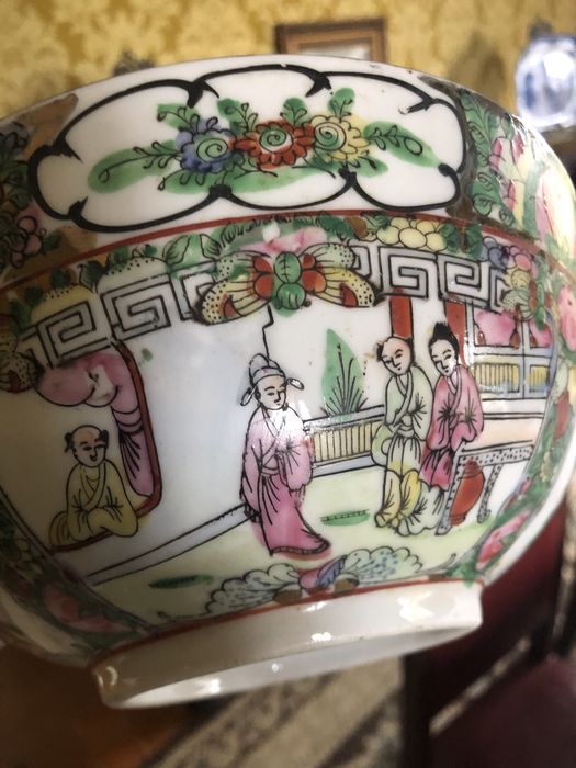 Taça oriental muito bonita