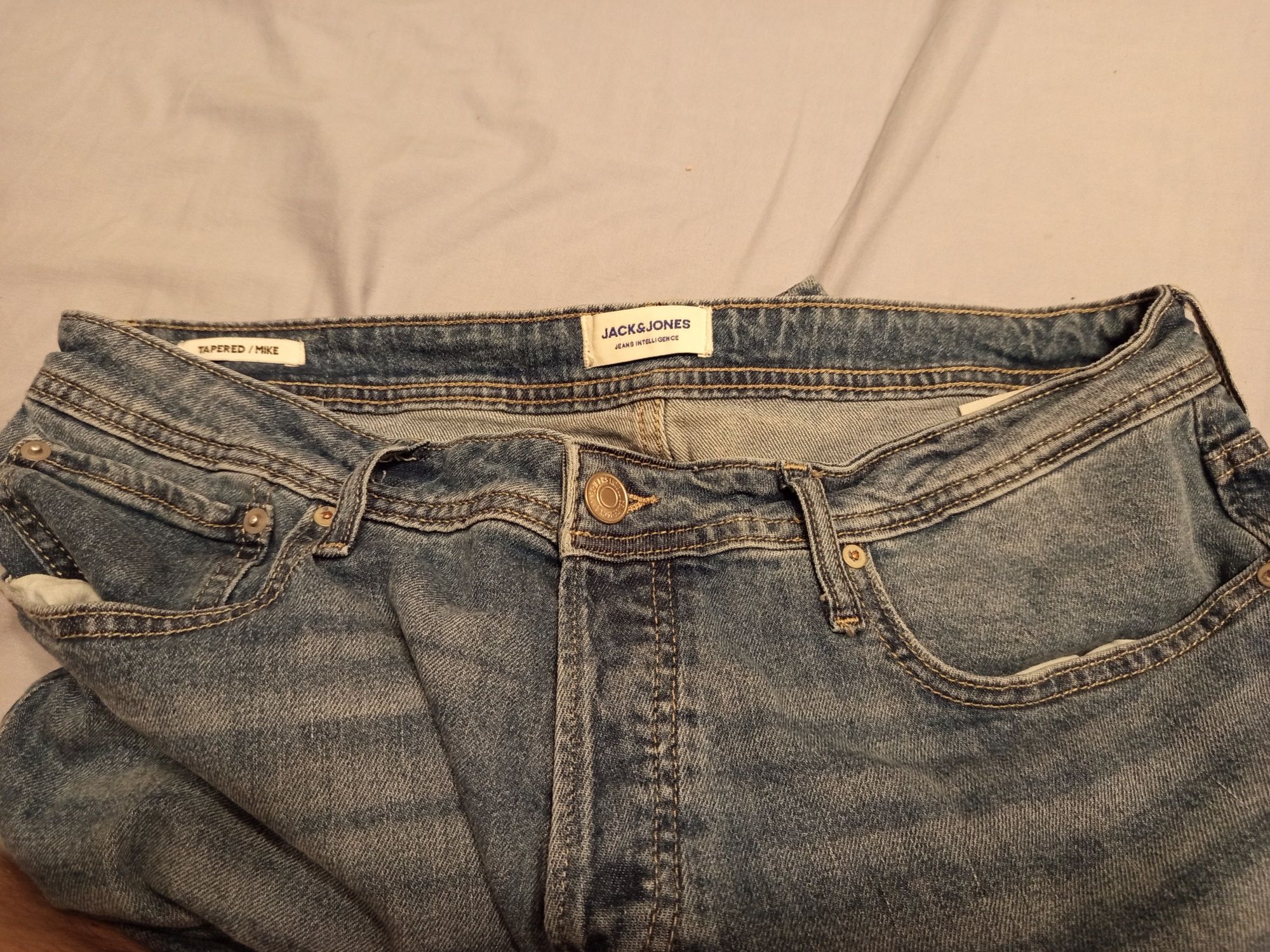 Jack and Jones *** 36x32 *** W36 L32 *** TAPERED MIKE