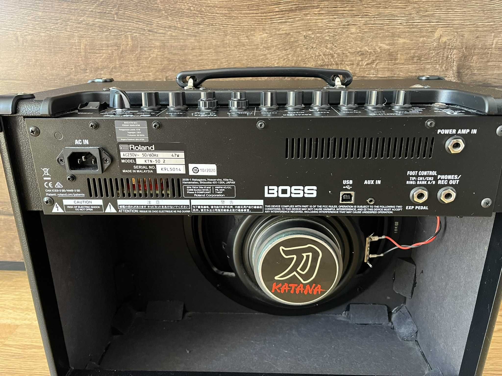 Wzmacniacz gitarowy Boss Katana 50W MKII + footswitch