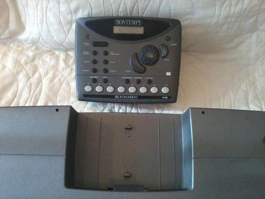 синтезатор Bontempi LEONARDO NK-8600