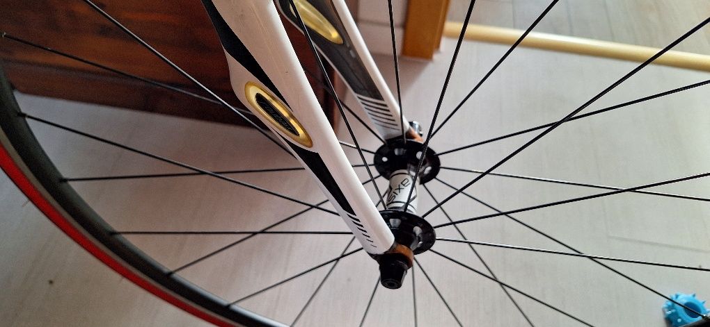 Rower szosowy Spezialized Roubaix SL2