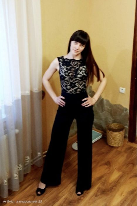 Комбінезон з мереживом