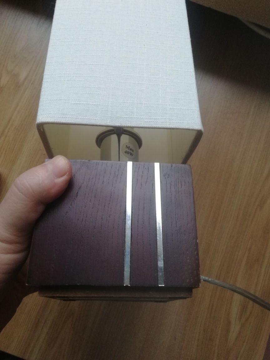 Lampka na biurko z lat PR-elu.