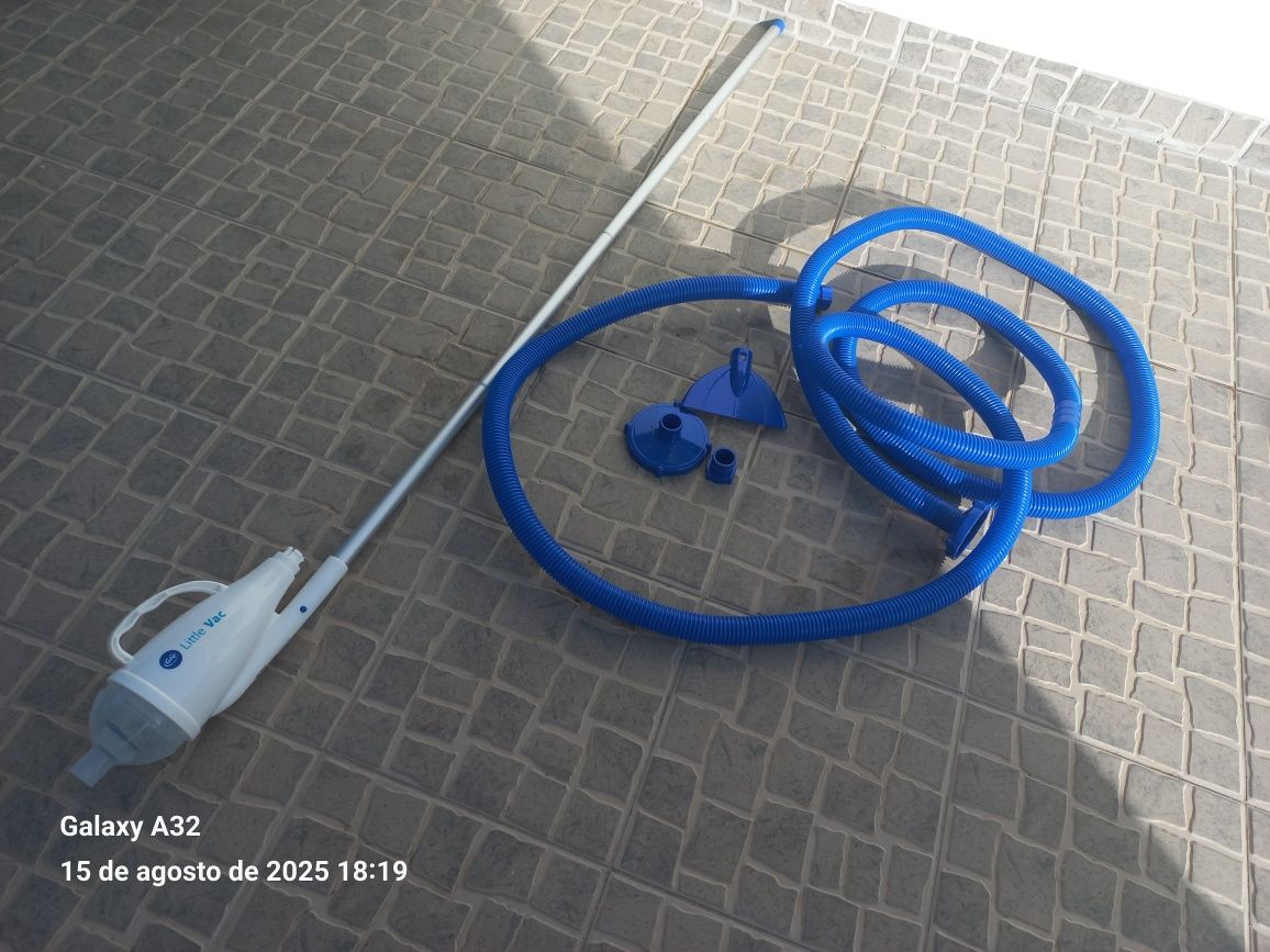 Aspirador piscina