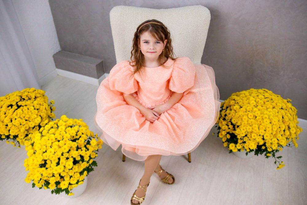 Персикова святкова сукня 128