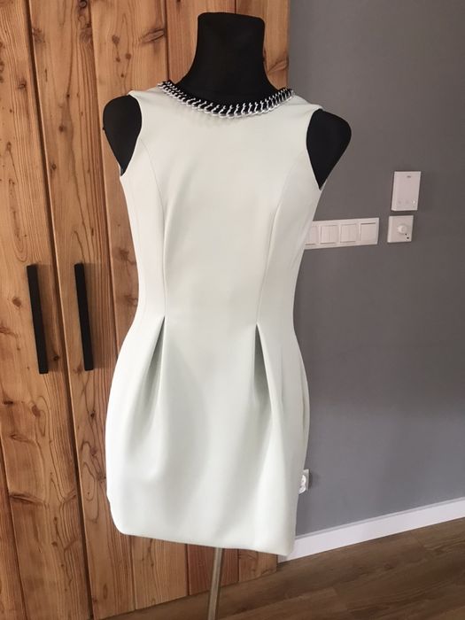 Miętowa sukienka Mohito na wesele