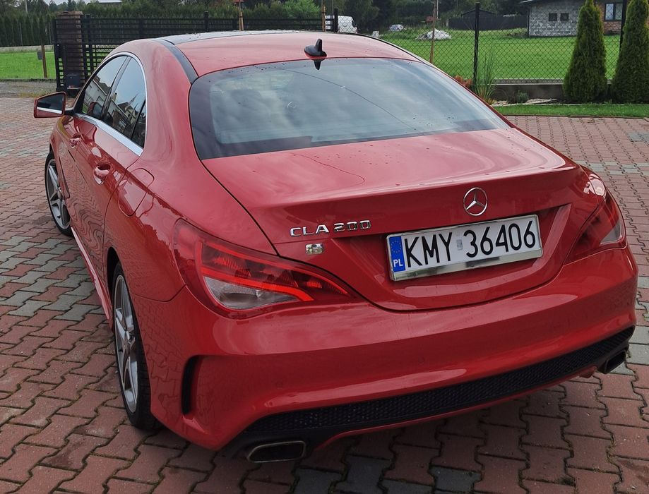 Mercedes Benz CLA200