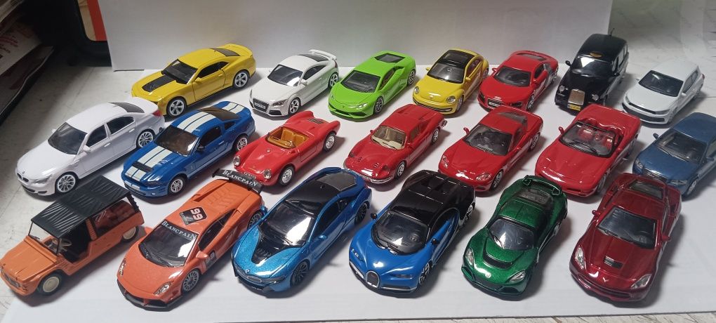 Carros escala 1/43 (lote n9)