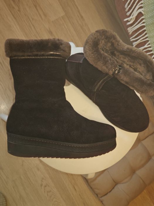 Зимові чоботи з натуральної замшіі, в середині натуральне хутро
