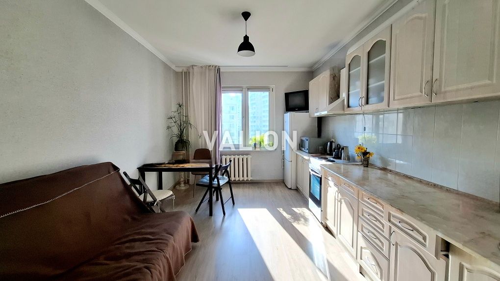 Продаж 1кімн. квартири з ремонтом  метро Позняки вул. Урлівська
про