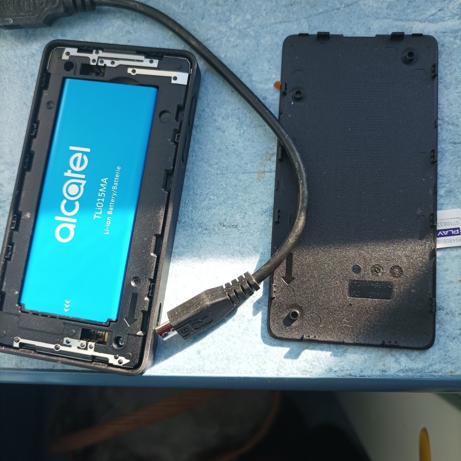 Router mobilny TCL czarny na kartę
