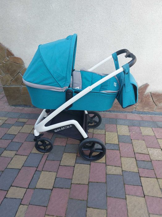 Дитяча коляска 2 в 1 в ідеальному стані