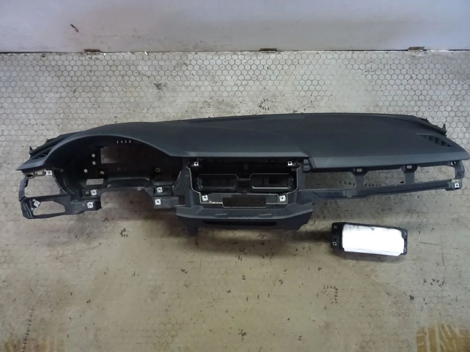 8W1857001K deska kokpit poduszka Audi A4 A5 8W B9 czesci
