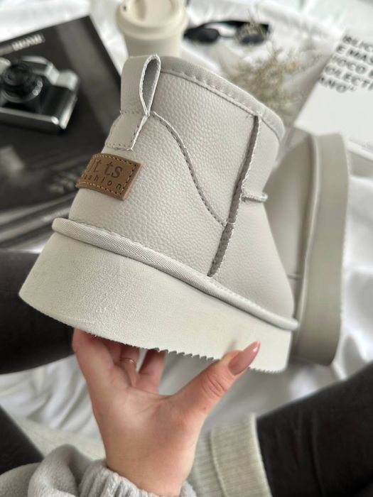 Шкірані сірі уггі, угги, ugg itts серые угі