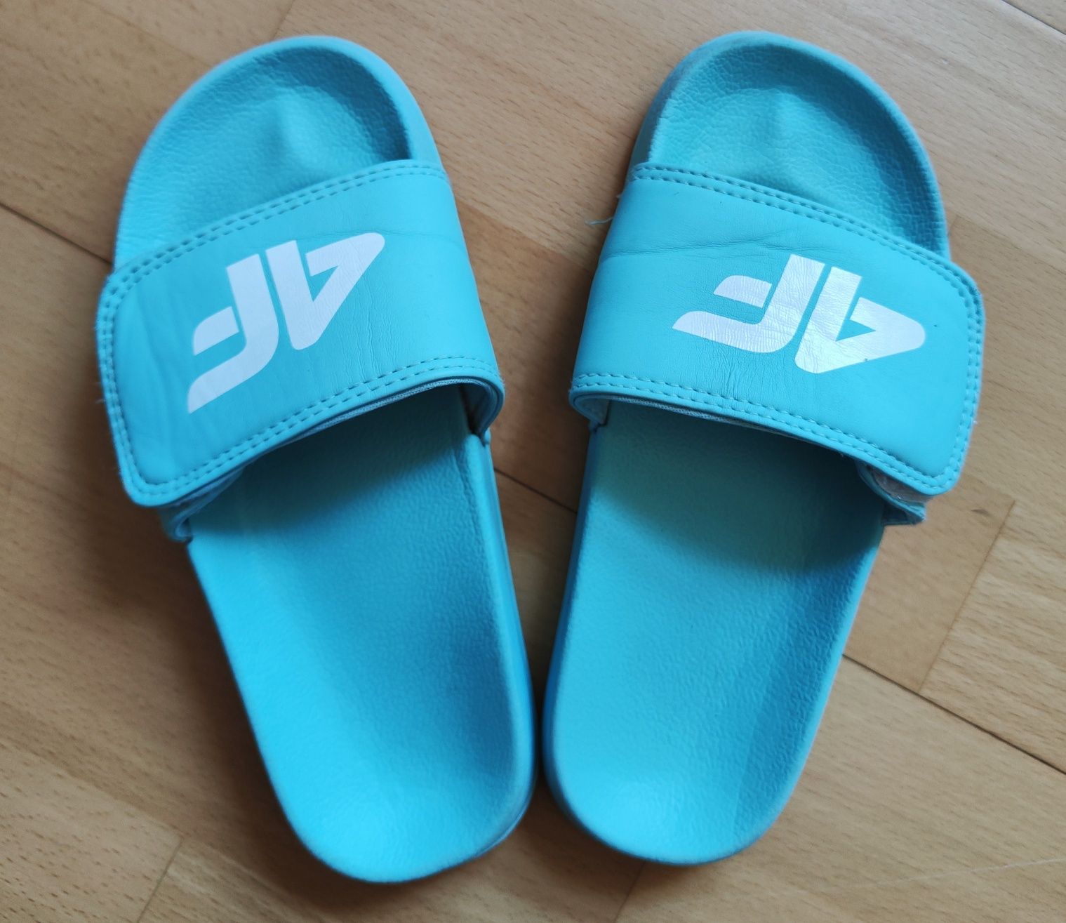 Klapki 4F piankowe na rzep basen plaża