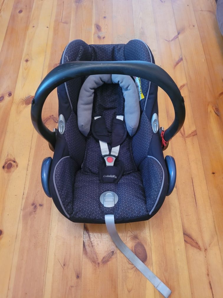 MAXI COSI  Cabrio fix