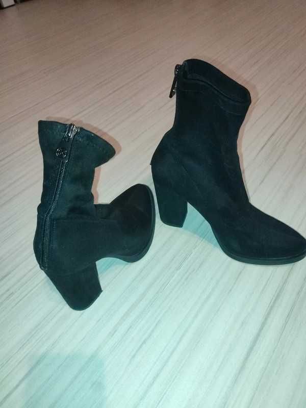 buty botki rozm. 37 firmy Kazar