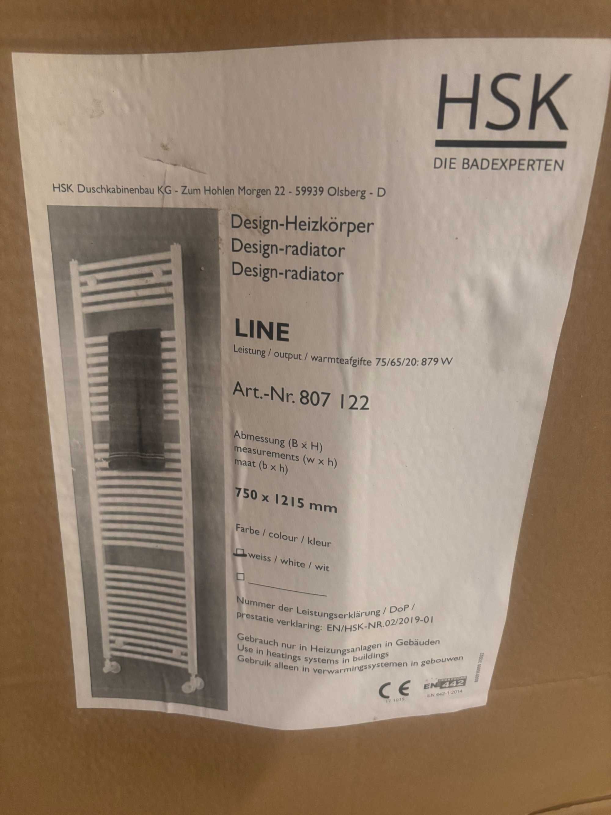Grzejnik łazienkowy HSK 750 x 1215 mm.