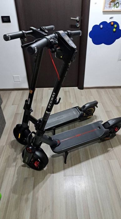 Dois Trotinetes Segway