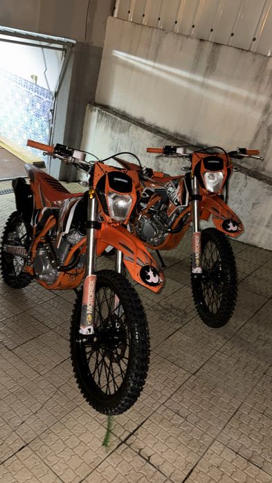 2 Moto cross ATOMIC XR 250CC pouco uso!