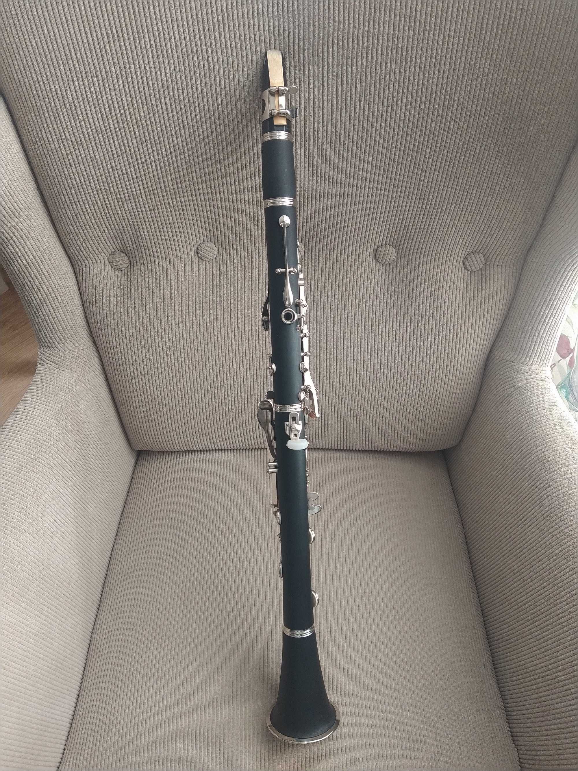 Clarinete novo Millbrook com pastilhas Yamaha