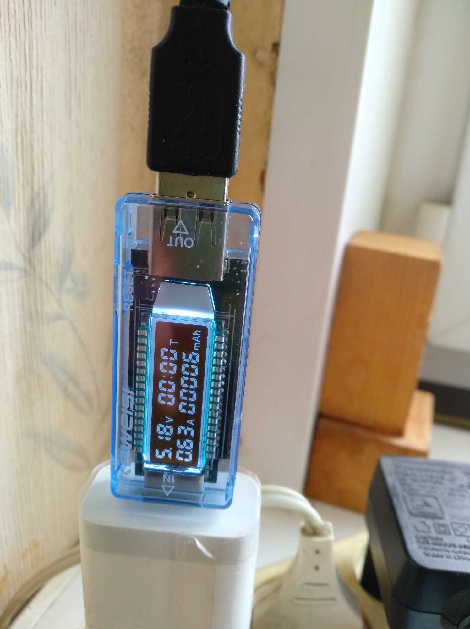 USB-тестер Keweisi KWS-V20 вольтметр амперметр измеритель ёмкости АКБ