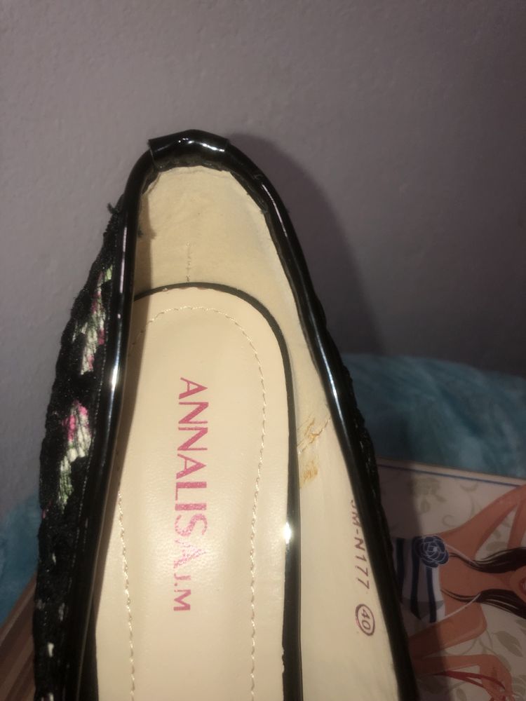 Sapatos de salto alto