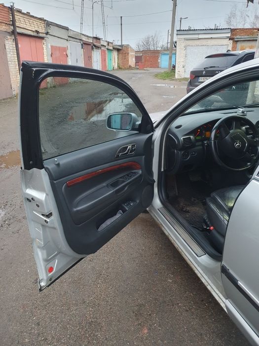 Skoda Superb 2.5 TDI • 2002 рік • Автомат