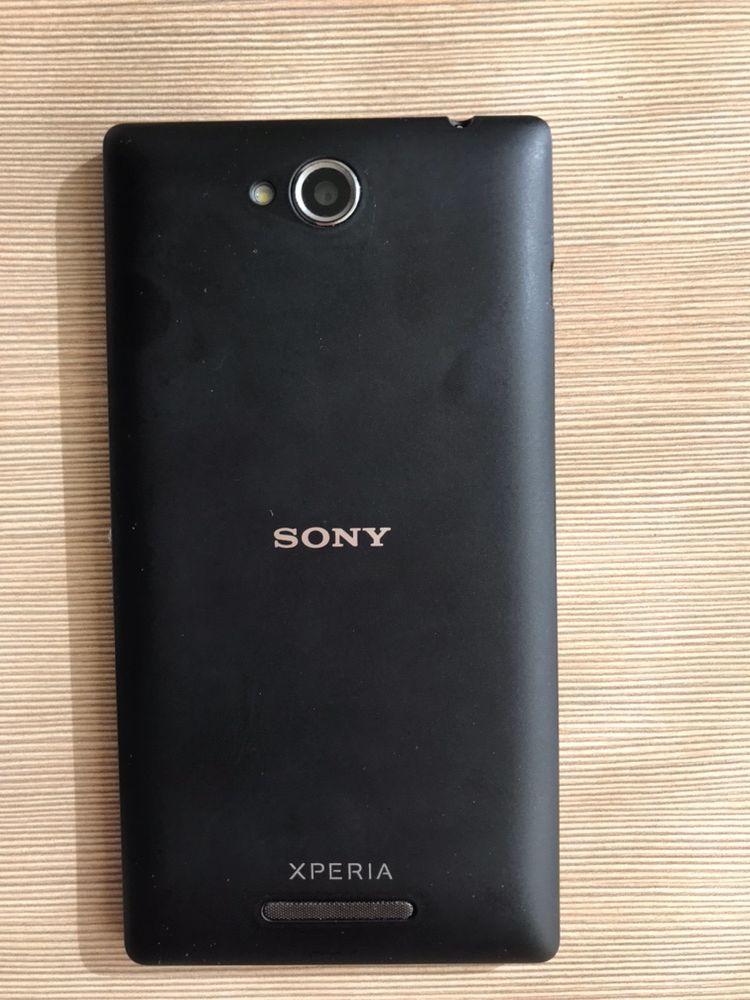 Телефон Sony Experia C