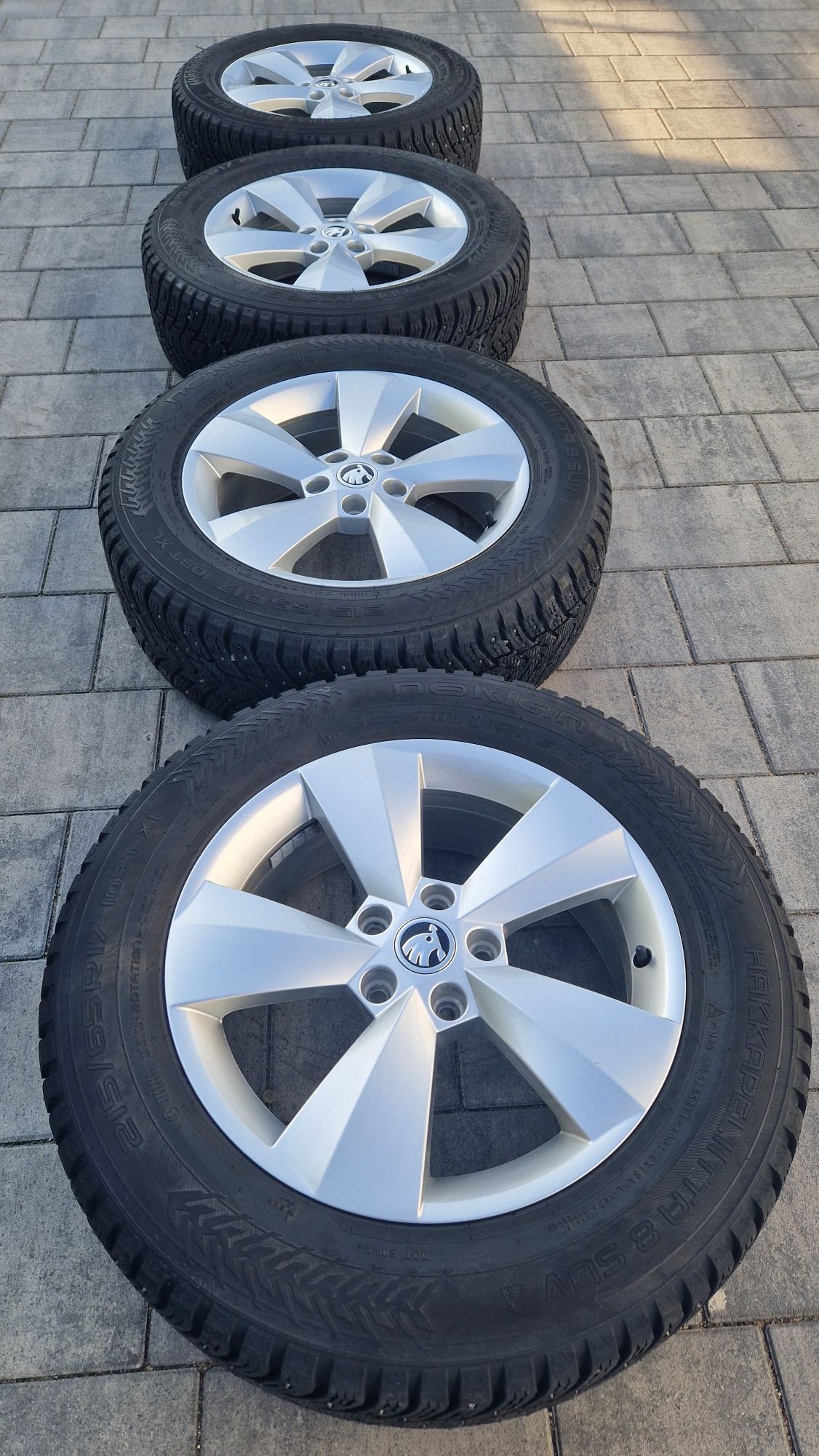 Alufelgi Skoda 5x112 17 cali opony zimowe  215/65 R17