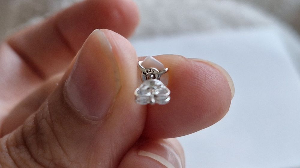 Brincos Pandora Rosa Branca