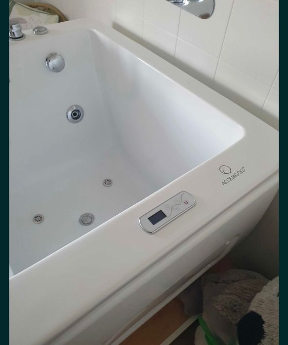 Banheira hidromassagem bebes