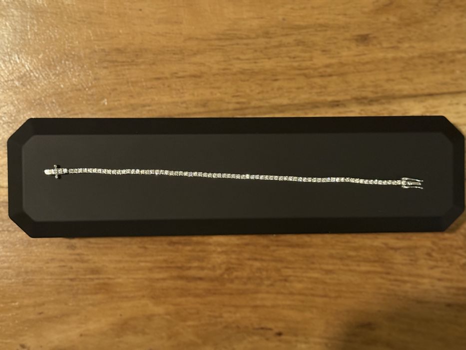 Biżuteria, brazoletka z diamentami, nie udany prezent